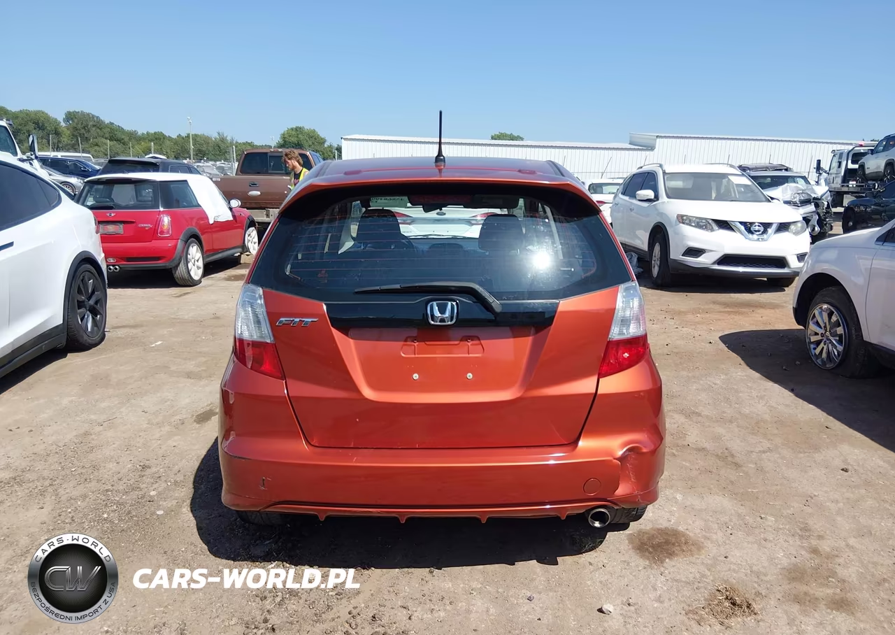 2012 Honda Fit Sport VIN:JHMGE8H67CC024563 - 16