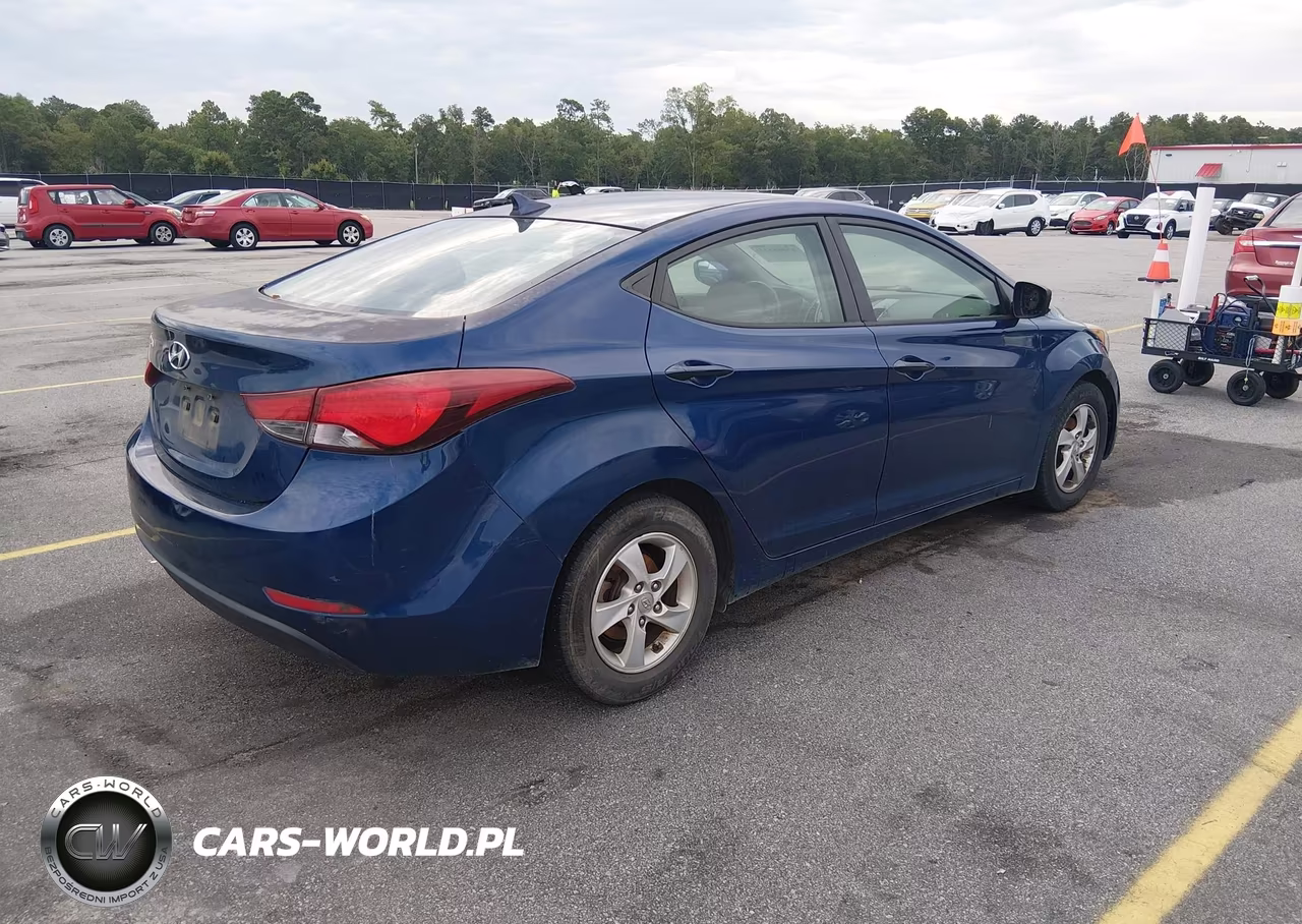 2015 Hyundai Elantra Se VIN:5NPDH4AE8FH576135 - 4