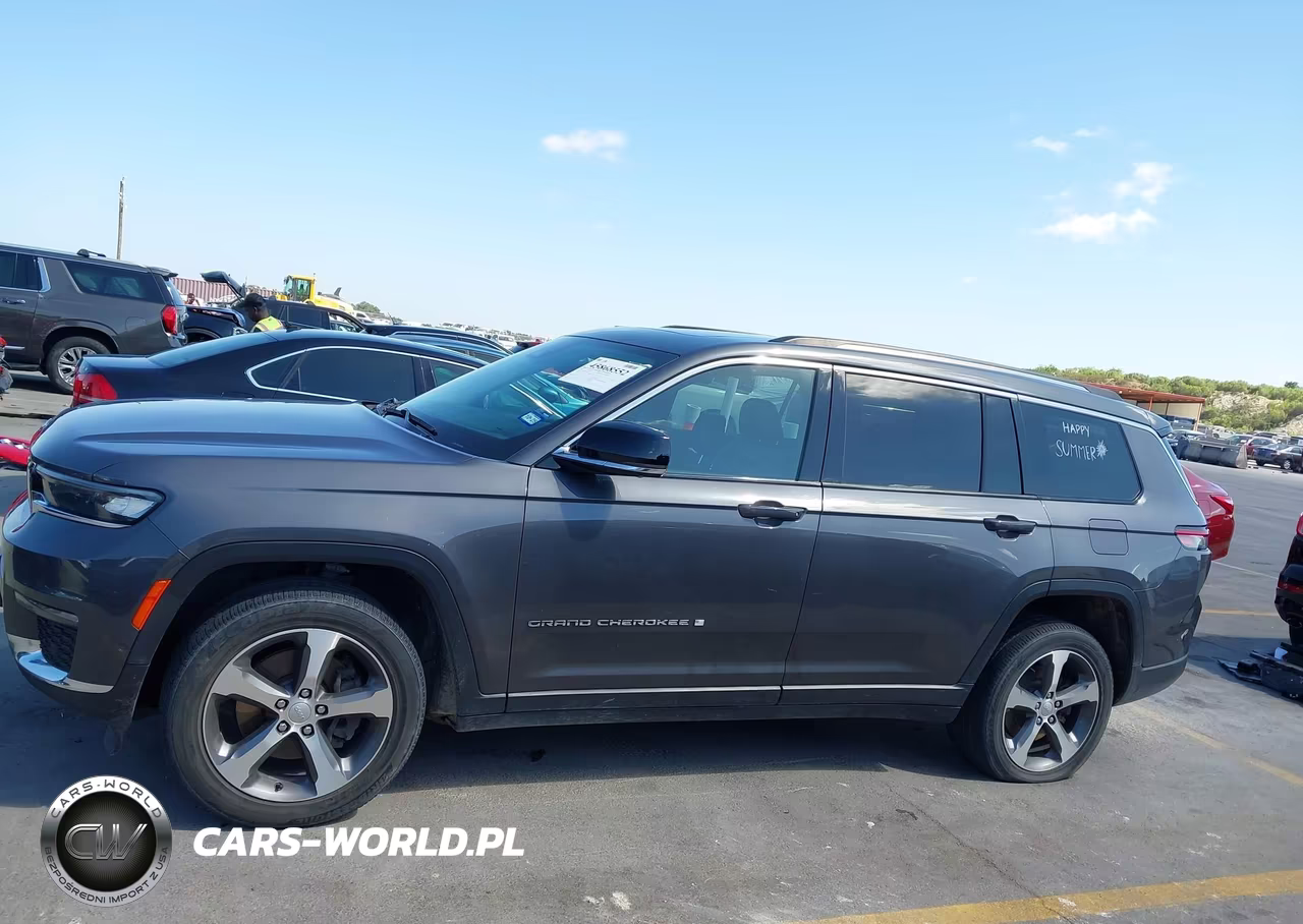 2023 Jeep Grand Cherokee L Limited 4X2 VIN:1C4RJJBG3P8703804 - 14