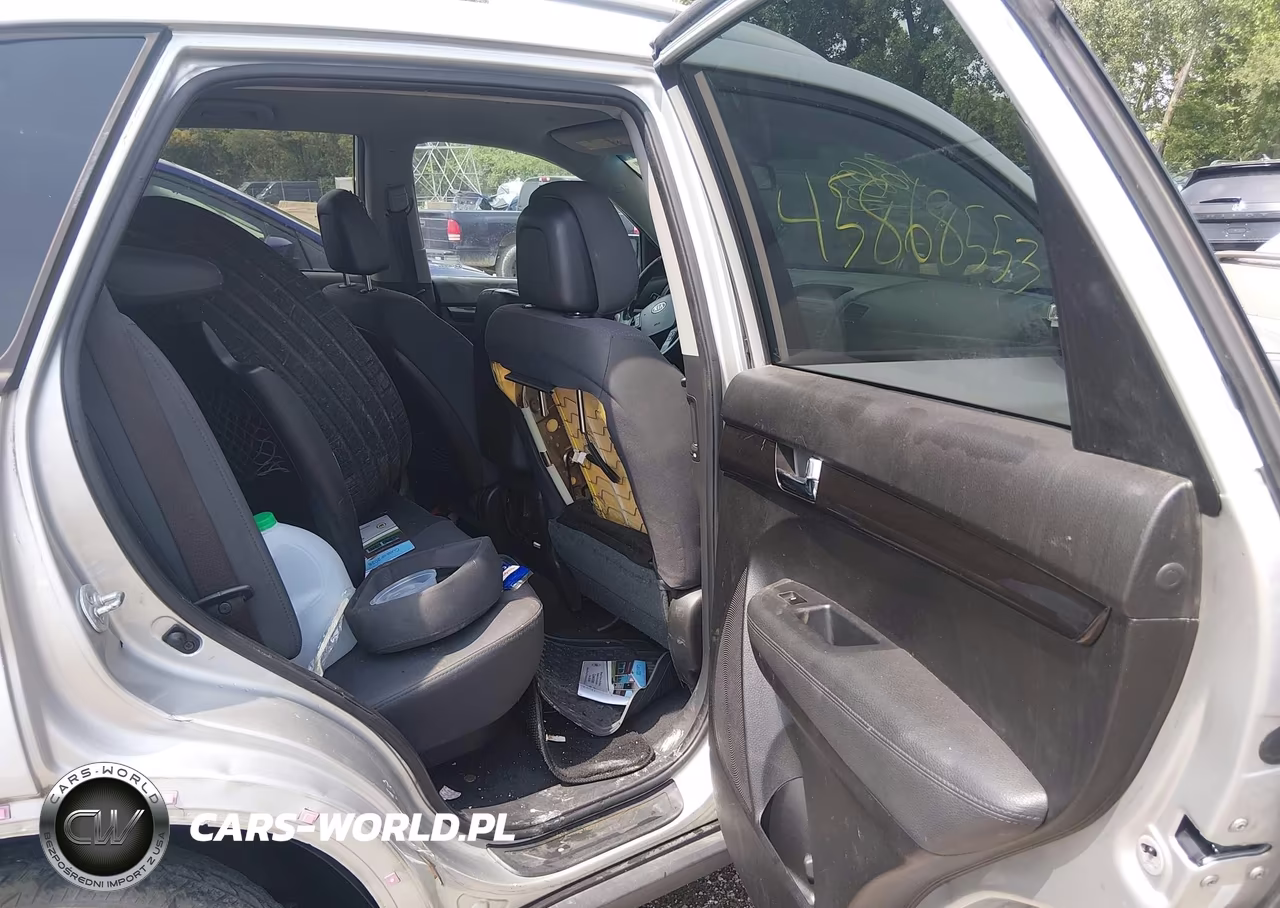 2012 Kia Sorento Lx V6 VIN:5XYKT4A2XCG296618 - 8