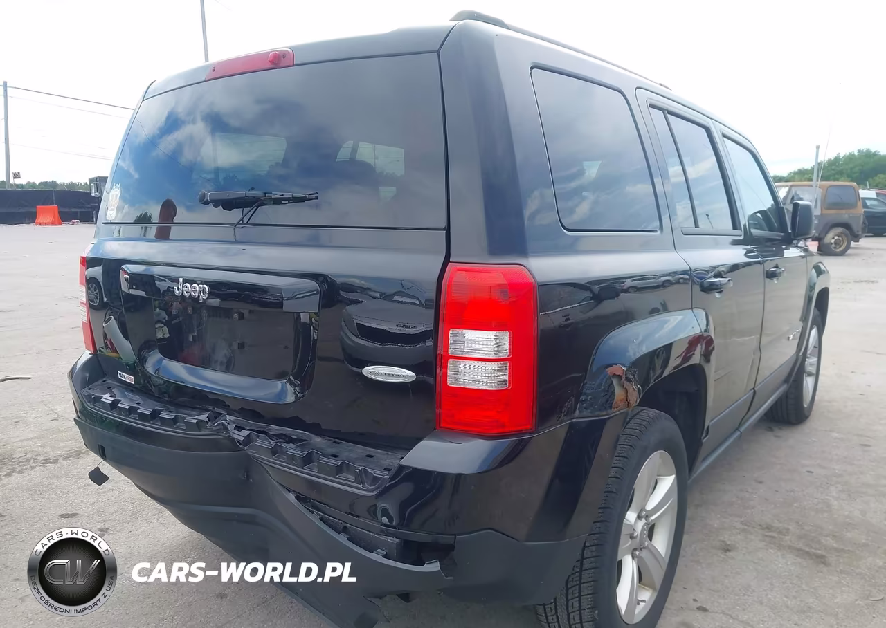 2012 Jeep Patriot Latitude VIN:1C4NJPFB5CD660570 - 6