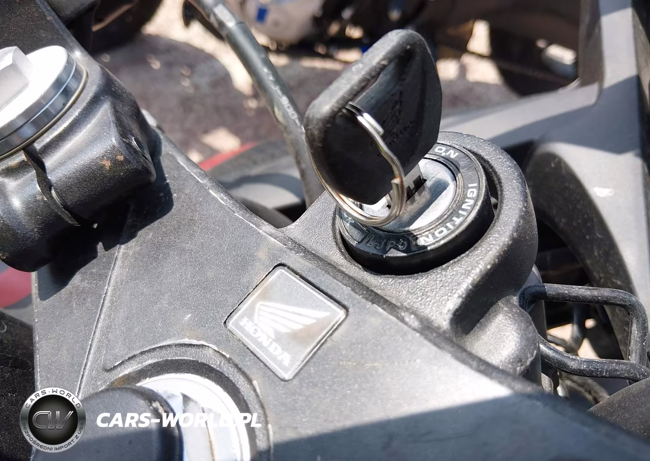 2018 Honda Cbr300 R VIN:MLHNC5107J5400051 - 10