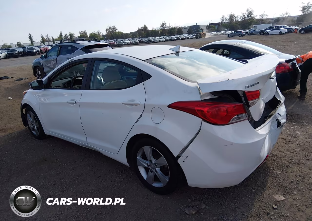 2013 Hyundai Elantra Gls VIN:5NPDH4AEXDH340406 - 3