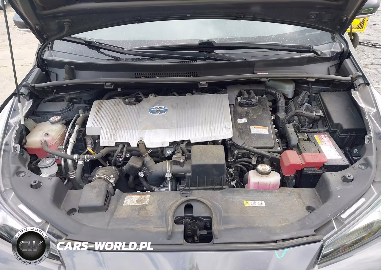 2020 Toyota Prius Le VIN:JTDKARFU4L3122044 - 10