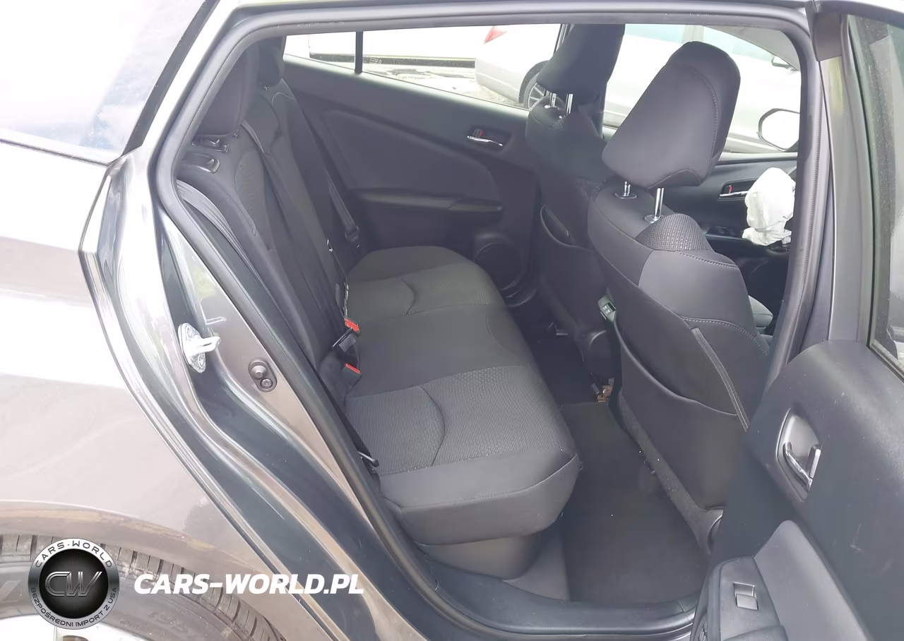 2020 Toyota Prius Le VIN:JTDKARFU4L3122044 - 8