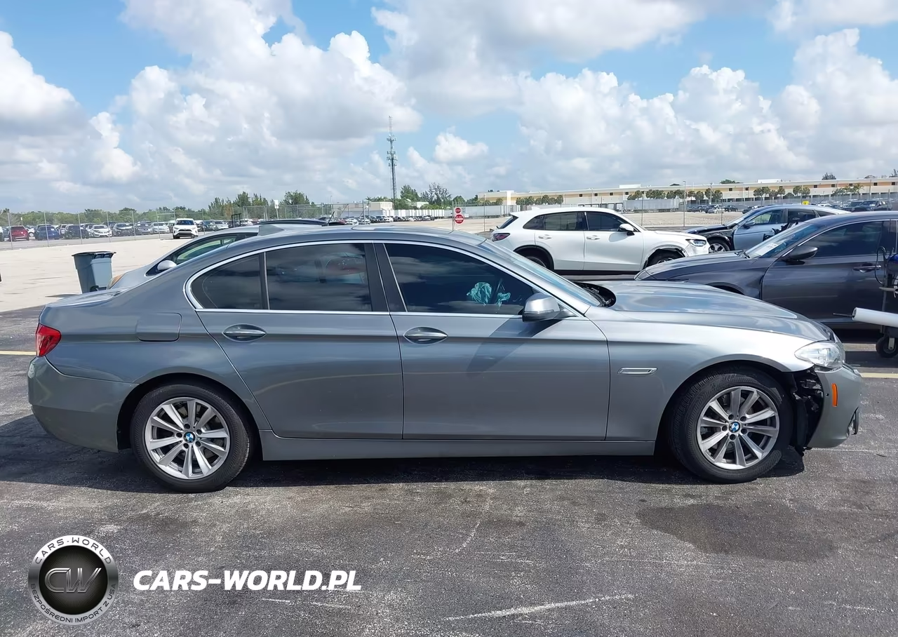 2016 BMW 528I VIN:WBA5A5C5XGG348121 - 12