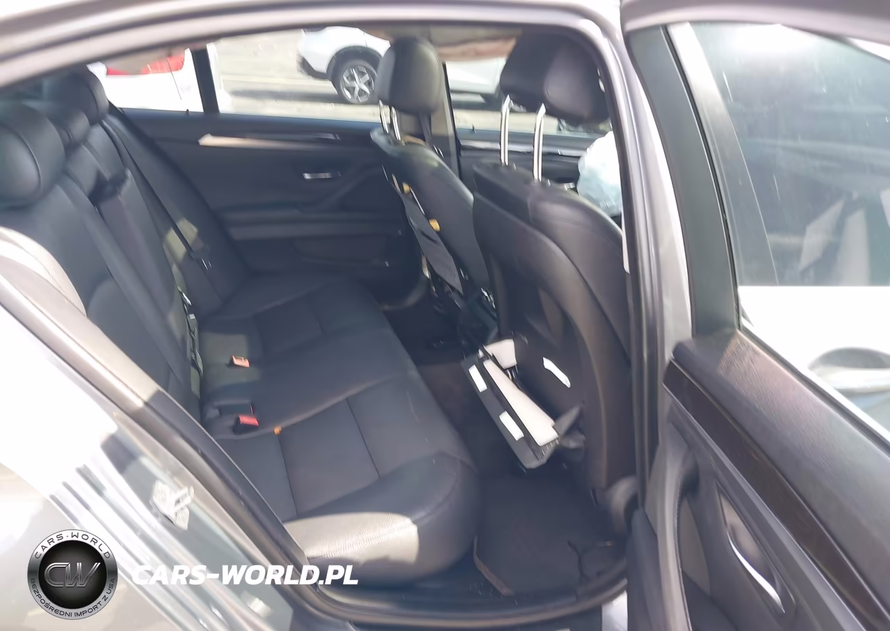 2016 BMW 528I VIN:WBA5A5C5XGG348121 - 8