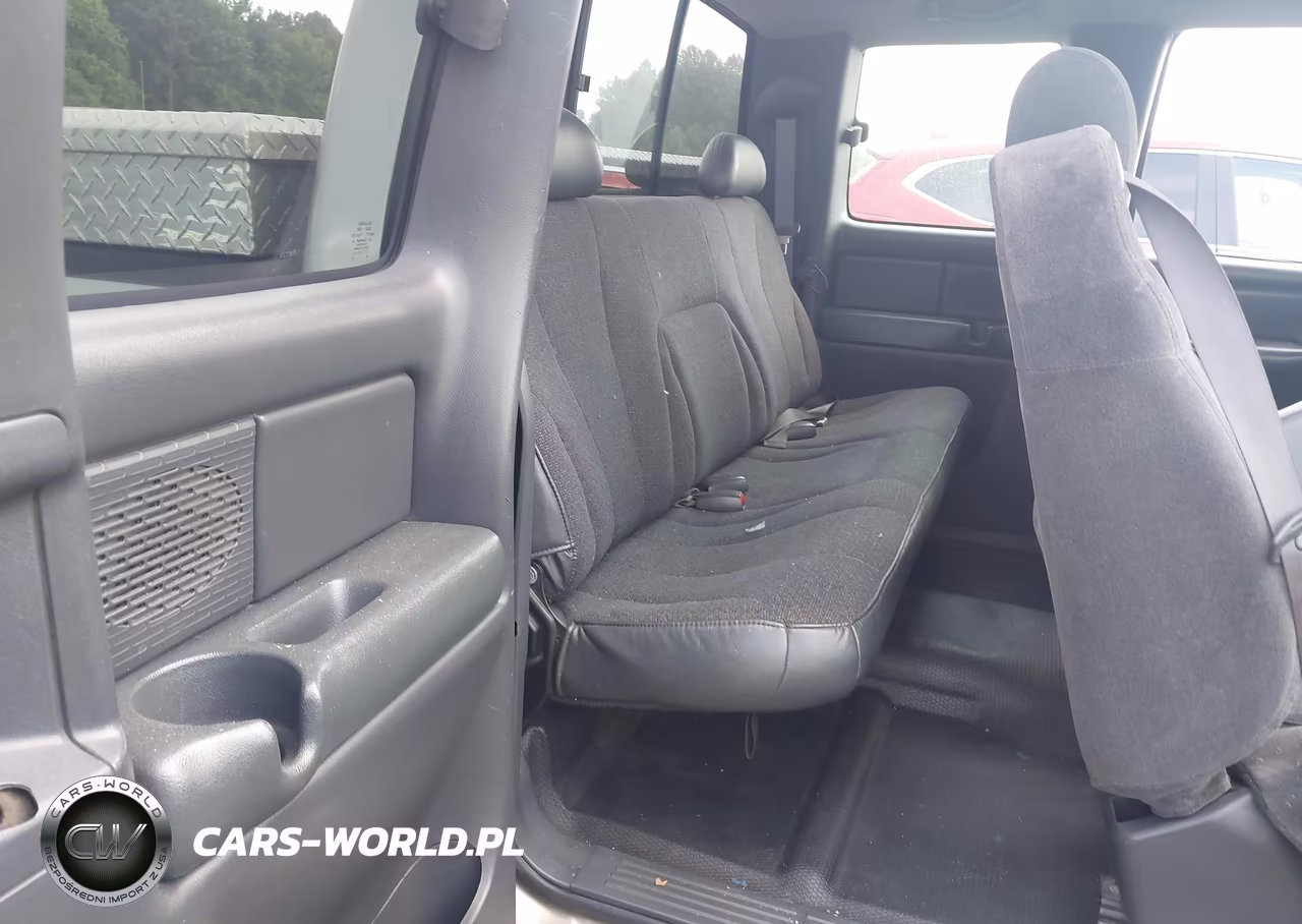 1999 Chevrolet Silverado 1500 VIN:2GCEC19W9X1264665 - 8