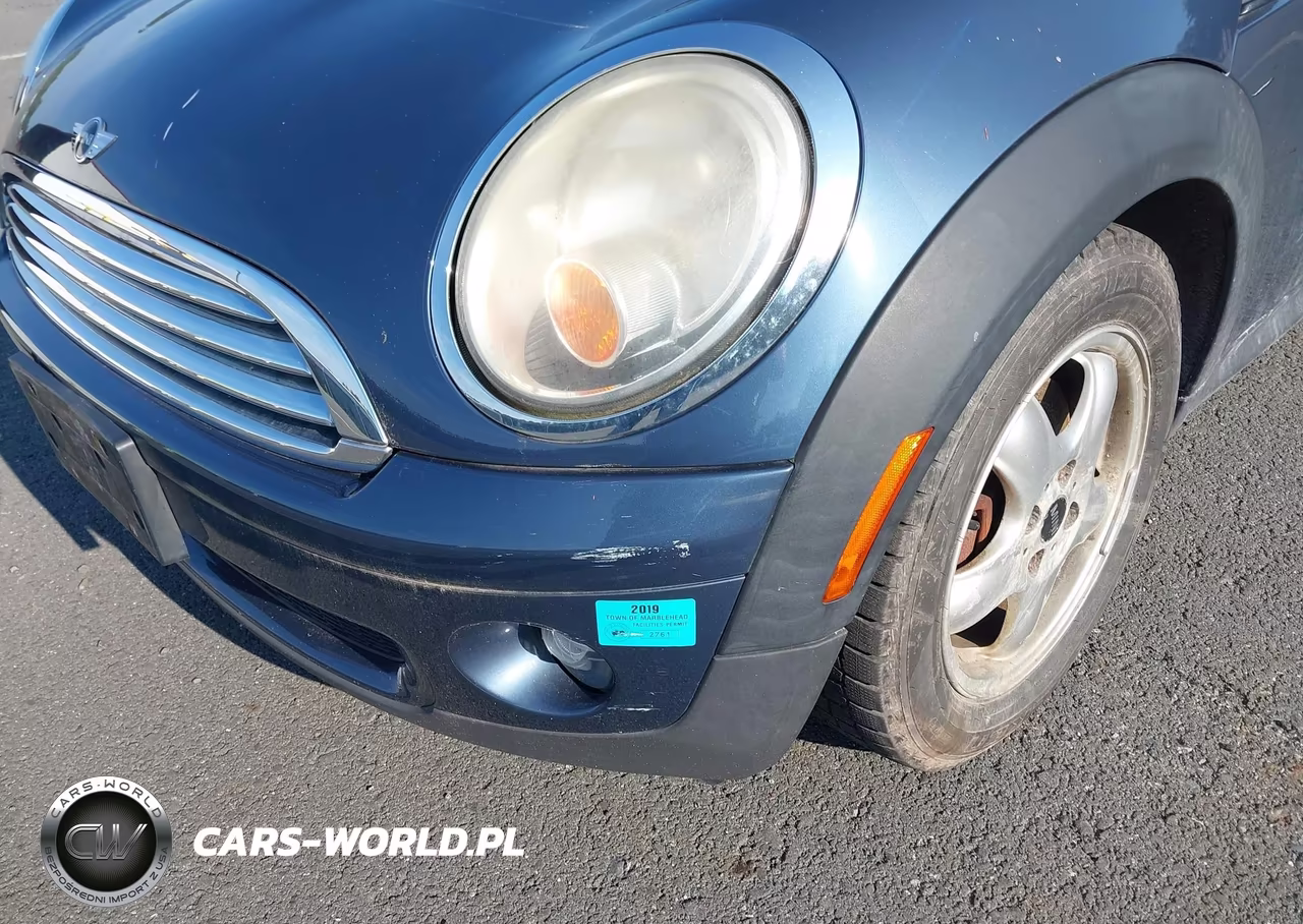 2009 Mini Cooper VIN:WMWMF33549TU75572 - 13
