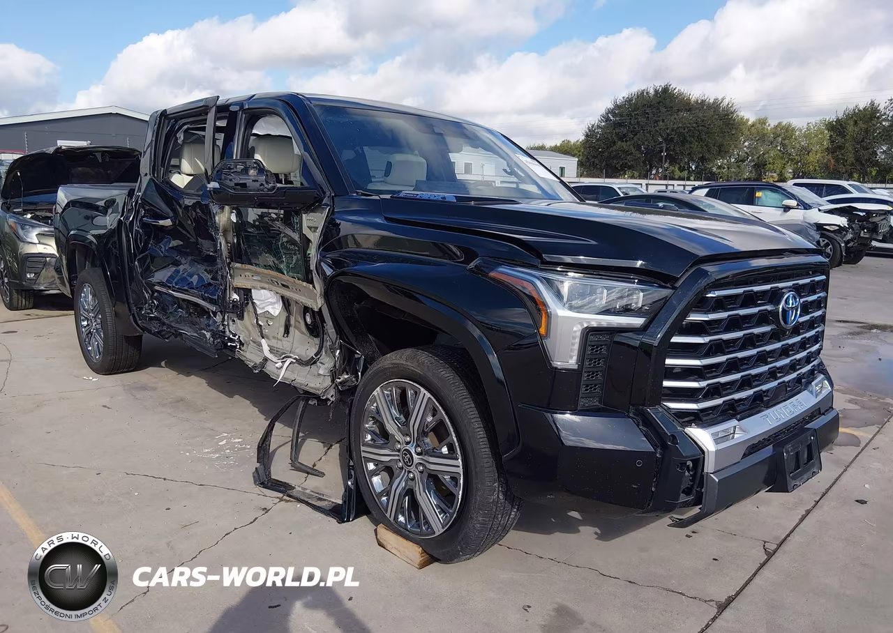 2023 Toyota Tundra Hybrid Capstone