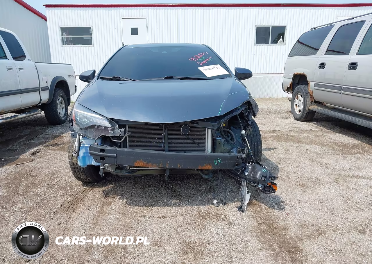 2018 Toyota Corolla Le VIN:2T1BURHE3JC100439 - 13