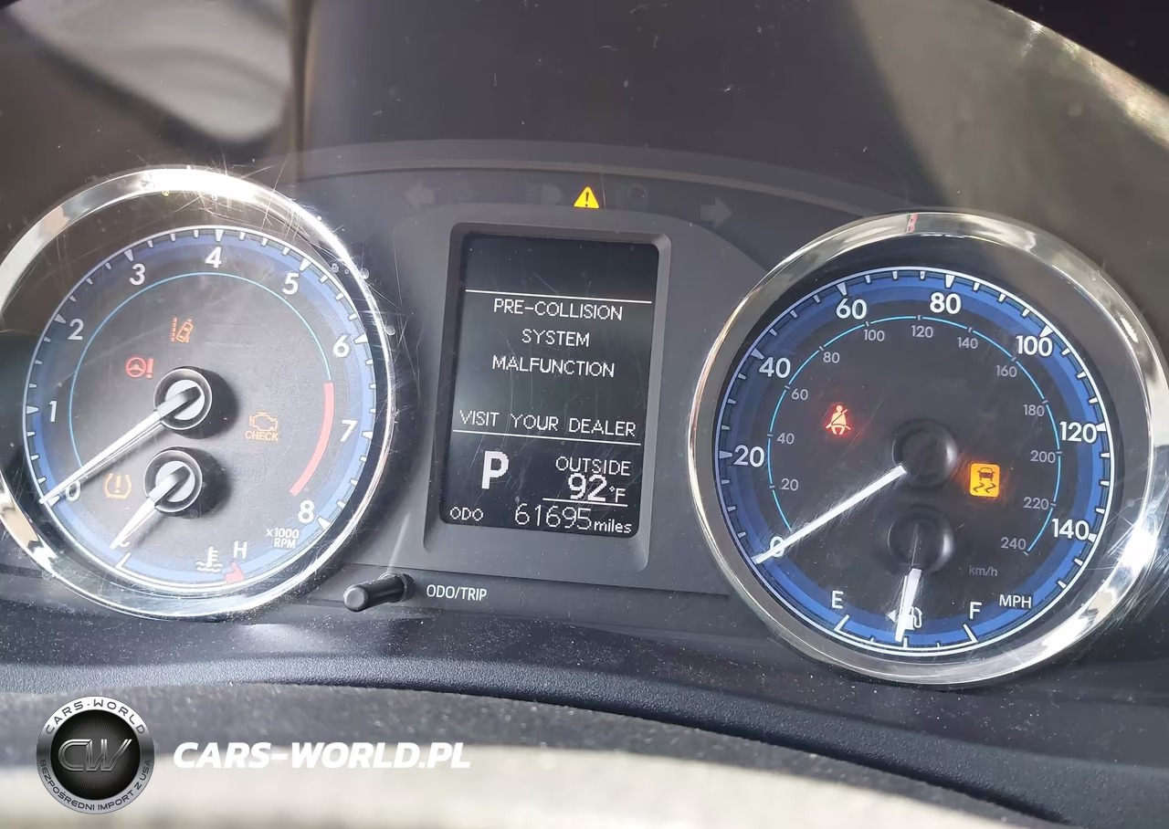 2018 Toyota Corolla Le VIN:2T1BURHE3JC100439 - 7