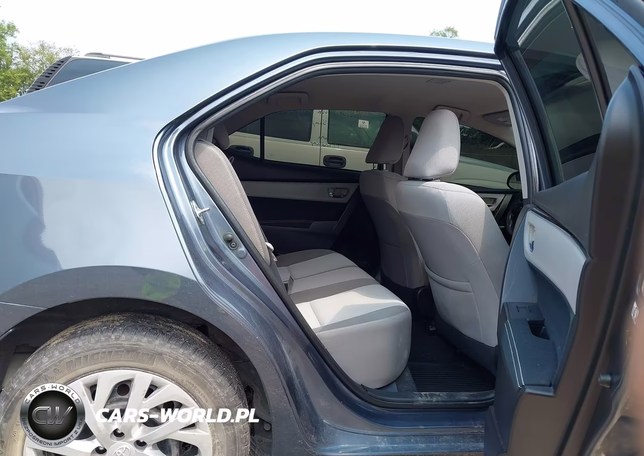 2018 Toyota Corolla Le VIN:2T1BURHE3JC100439 - 8