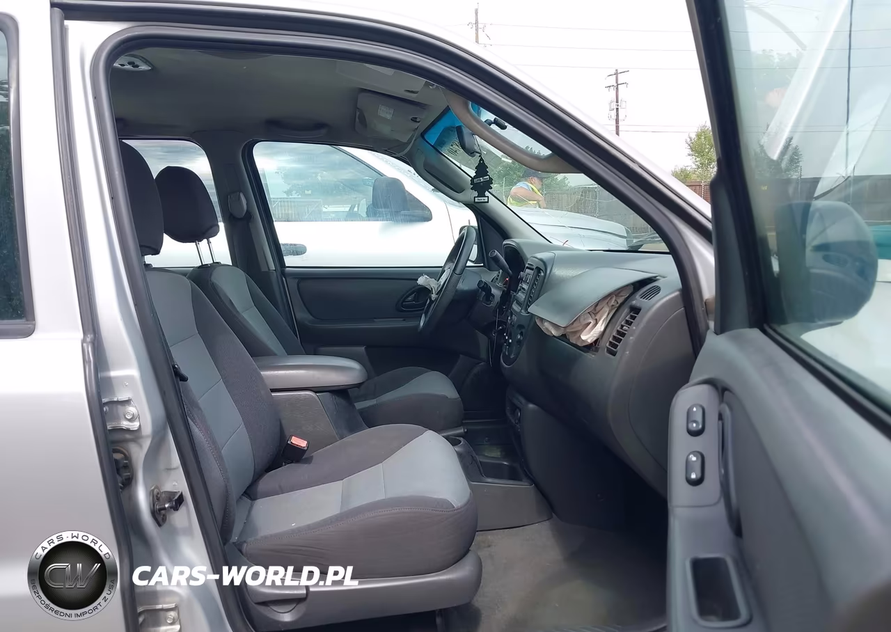 2004 Ford Escape Xls VIN:1FMYU02124KA38834 - 5
