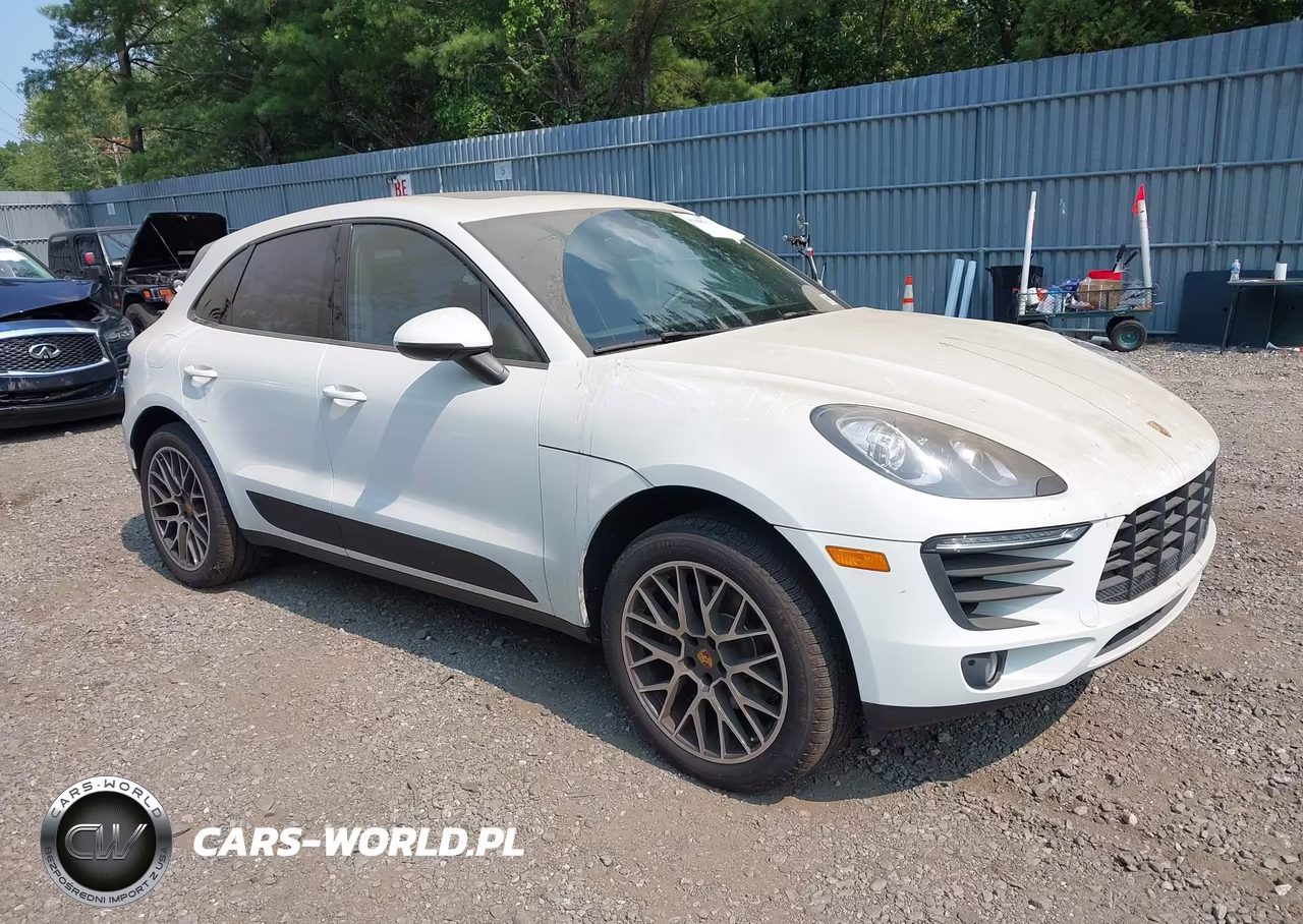 2018 Porsche Macan Sport Edition VIN:WP1AA2A5XJLB13721 - 1