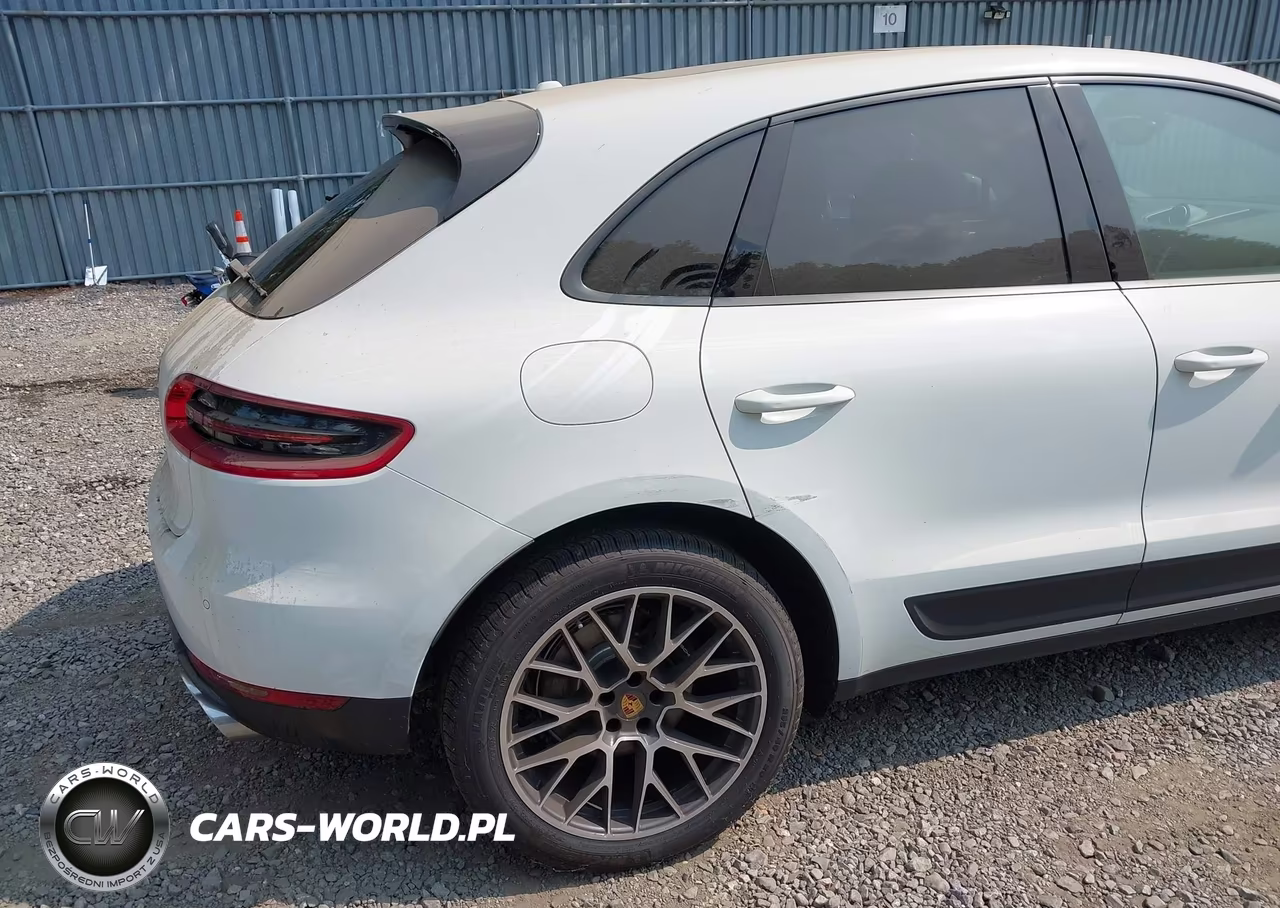 2018 Porsche Macan Sport Edition VIN:WP1AA2A5XJLB13721 - 6