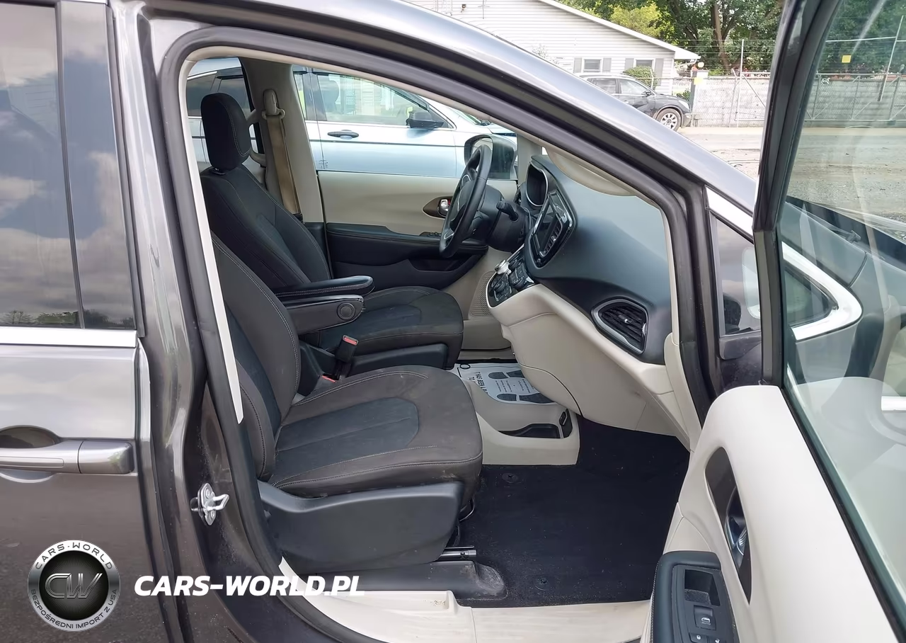 2020 Chrysler Voyager Lx VIN:2C4RC1CG8LR131345 - 5