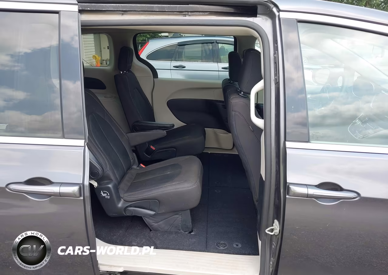 2020 Chrysler Voyager Lx VIN:2C4RC1CG8LR131345 - 8