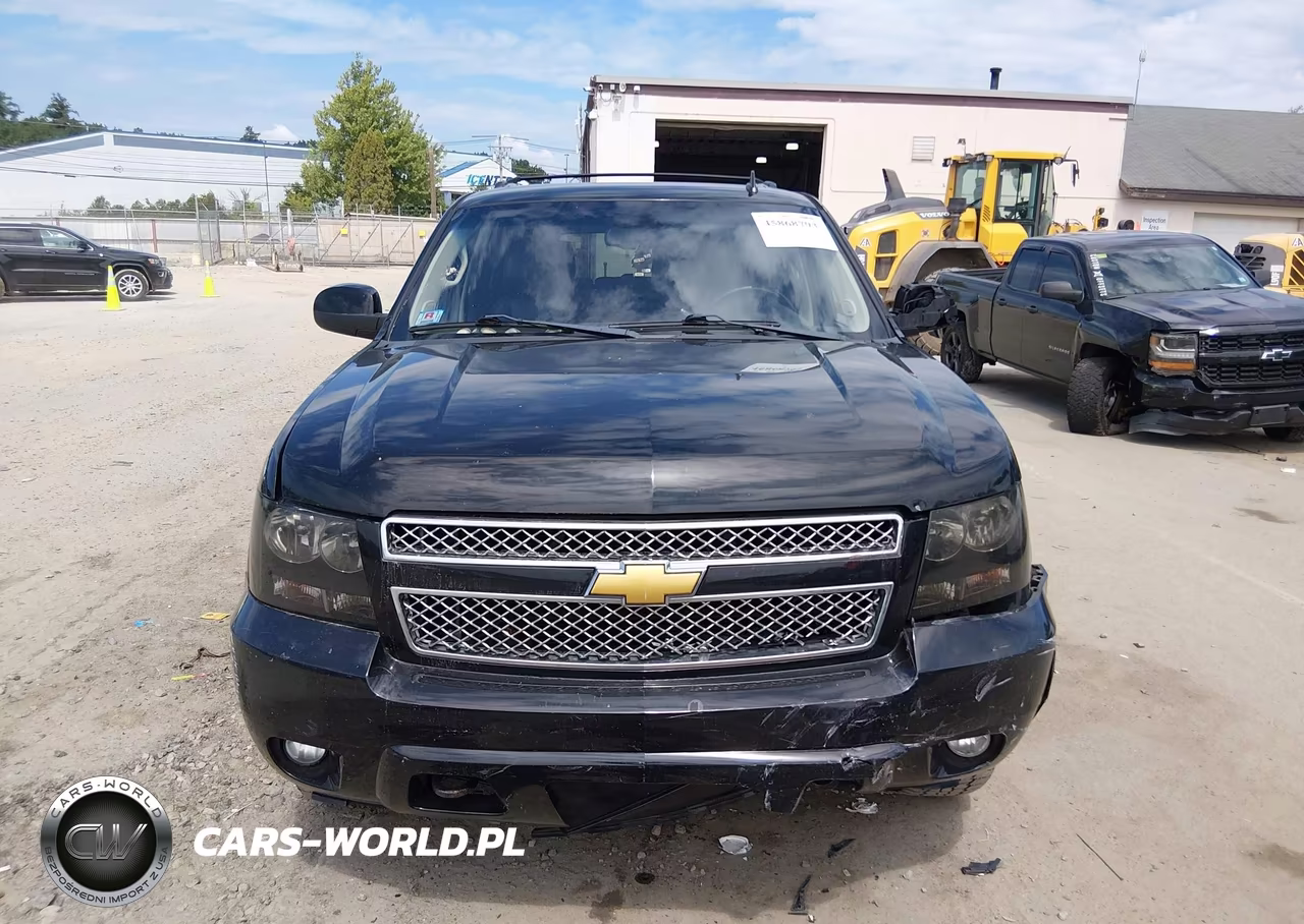 2011 Chevrolet Suburban Lt VIN:1GNSKJE35BR388344 - 12