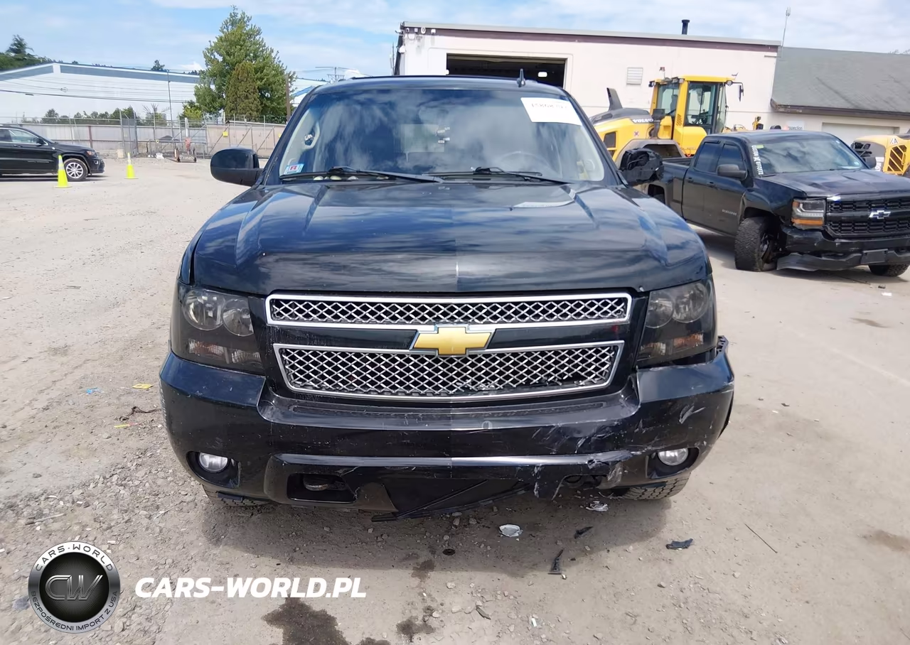 2011 Chevrolet Suburban Lt VIN:1GNSKJE35BR388344 - 6