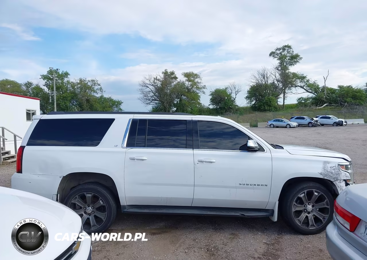2016 Chevrolet Suburban Lt VIN:1GNSKHKC2GR428996 - 13
