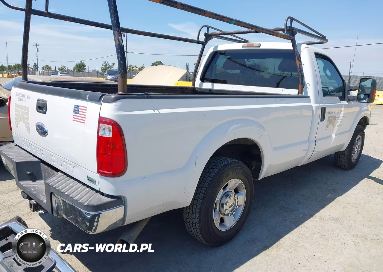 2011 Ford F-250 Xlt VIN:1FTBF2A60BEA10605 - 4