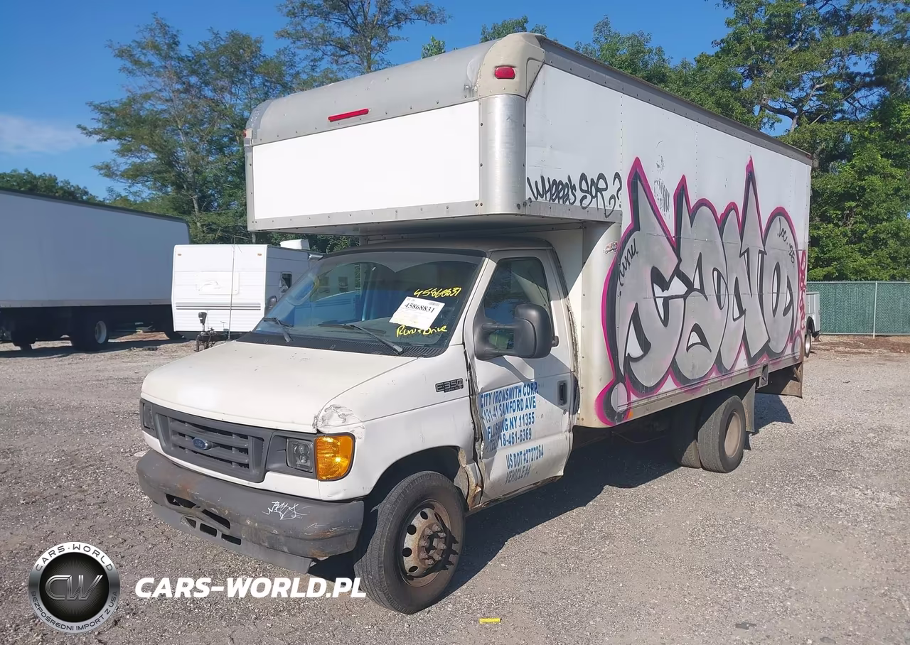 2005 Ford E-350 Cutaway Standard VIN:1FDWE35LX5HA32328 - 2