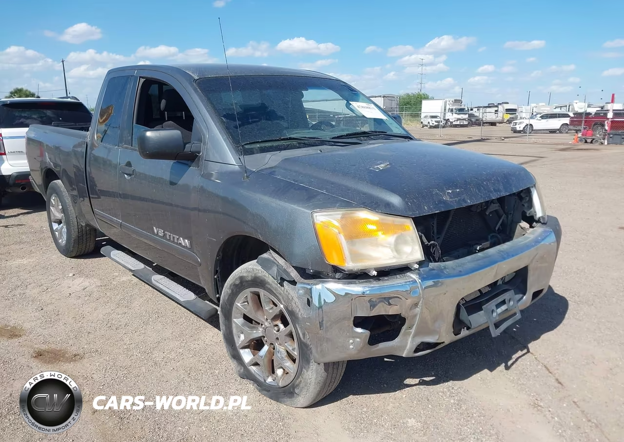 2013 Nissan Titan Sv