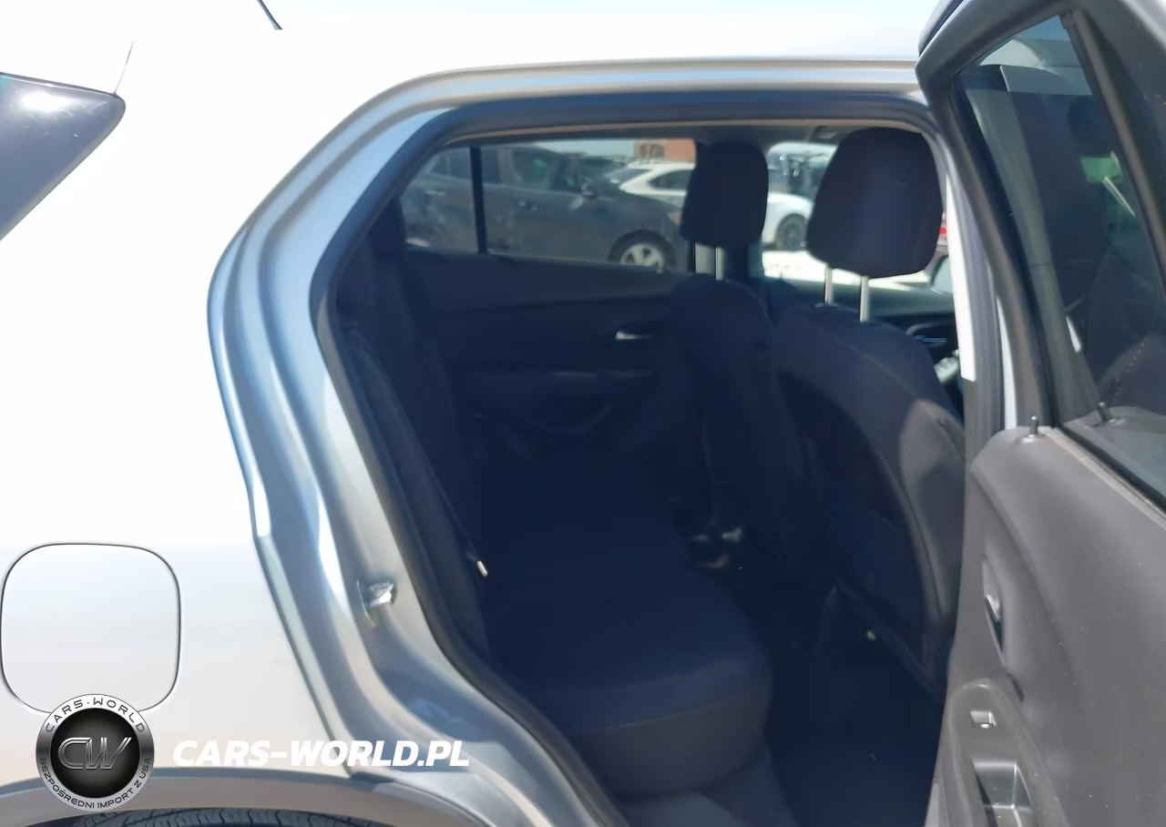2019 Chevrolet Trax Ls VIN:3GNCJKSB2KL241690 - 8