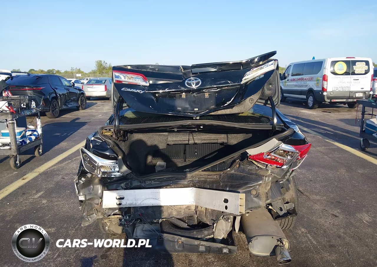 2014 Toyota Camry Se VIN:4T1BF1FK2EU744197 - 16