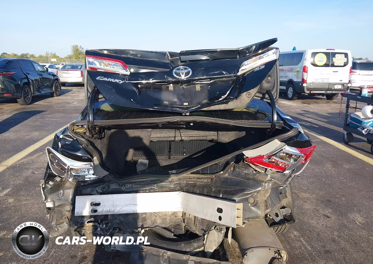 2014 Toyota Camry Se VIN:4T1BF1FK2EU744197 - 6