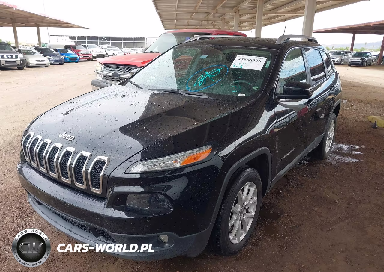 2018 Jeep Cherokee Latitude Plus Fwd VIN:1C4PJLLB1JD520051 - 2