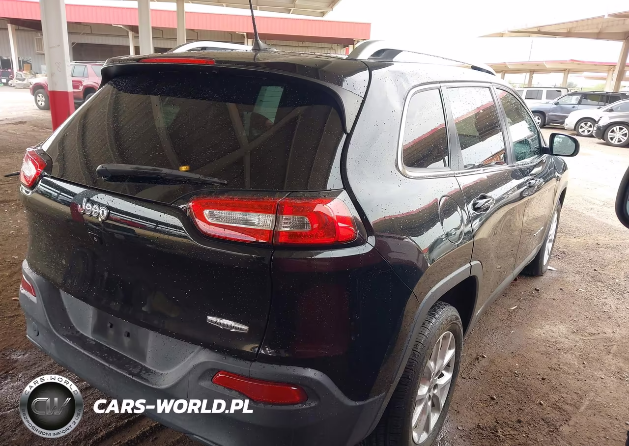 2018 Jeep Cherokee Latitude Plus Fwd VIN:1C4PJLLB1JD520051 - 4