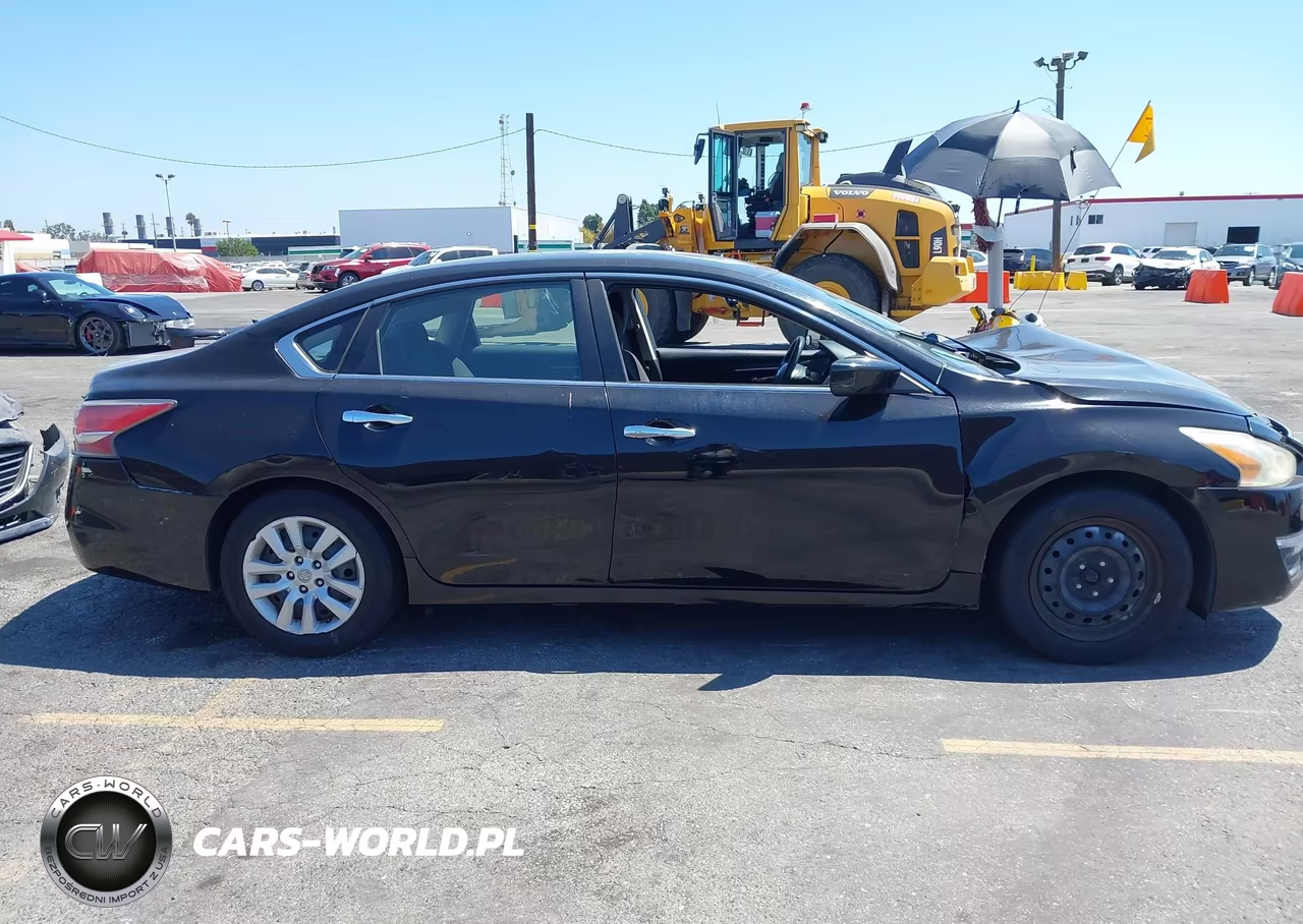 2014 Nissan Altima 2.5 S VIN:1N4AL3AP7EN365025 - 13