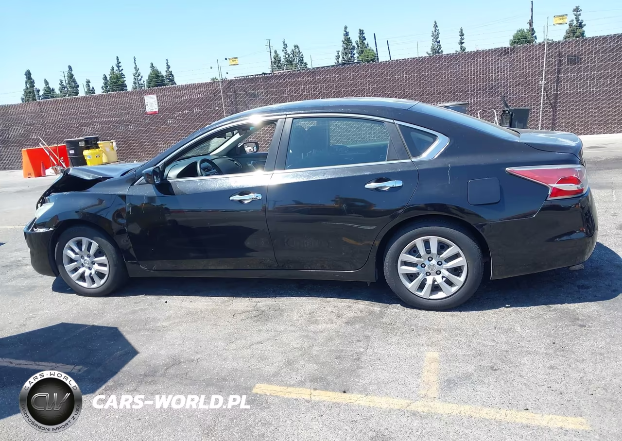 2014 Nissan Altima 2.5 S VIN:1N4AL3AP7EN365025 - 14