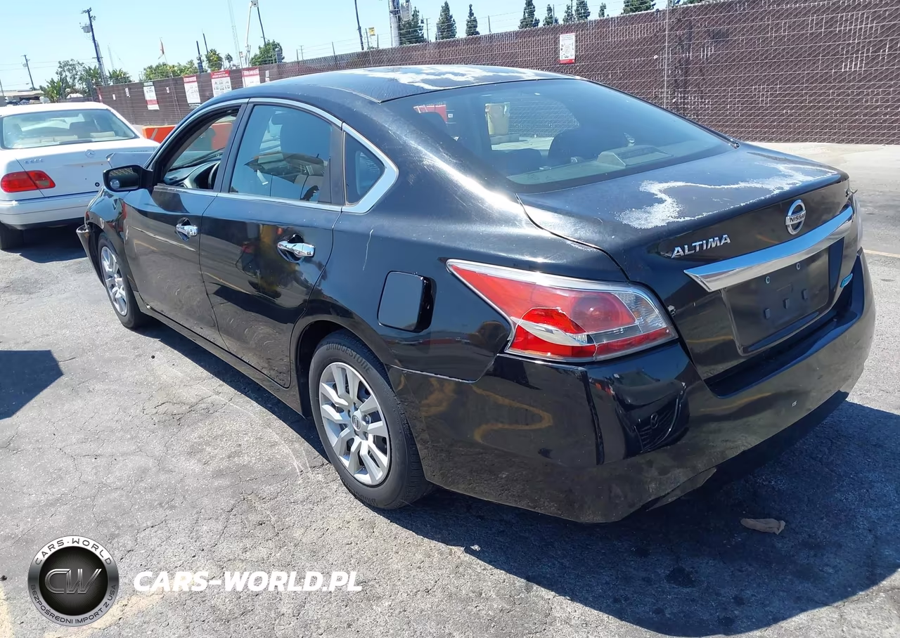 2014 Nissan Altima 2.5 S VIN:1N4AL3AP7EN365025 - 3