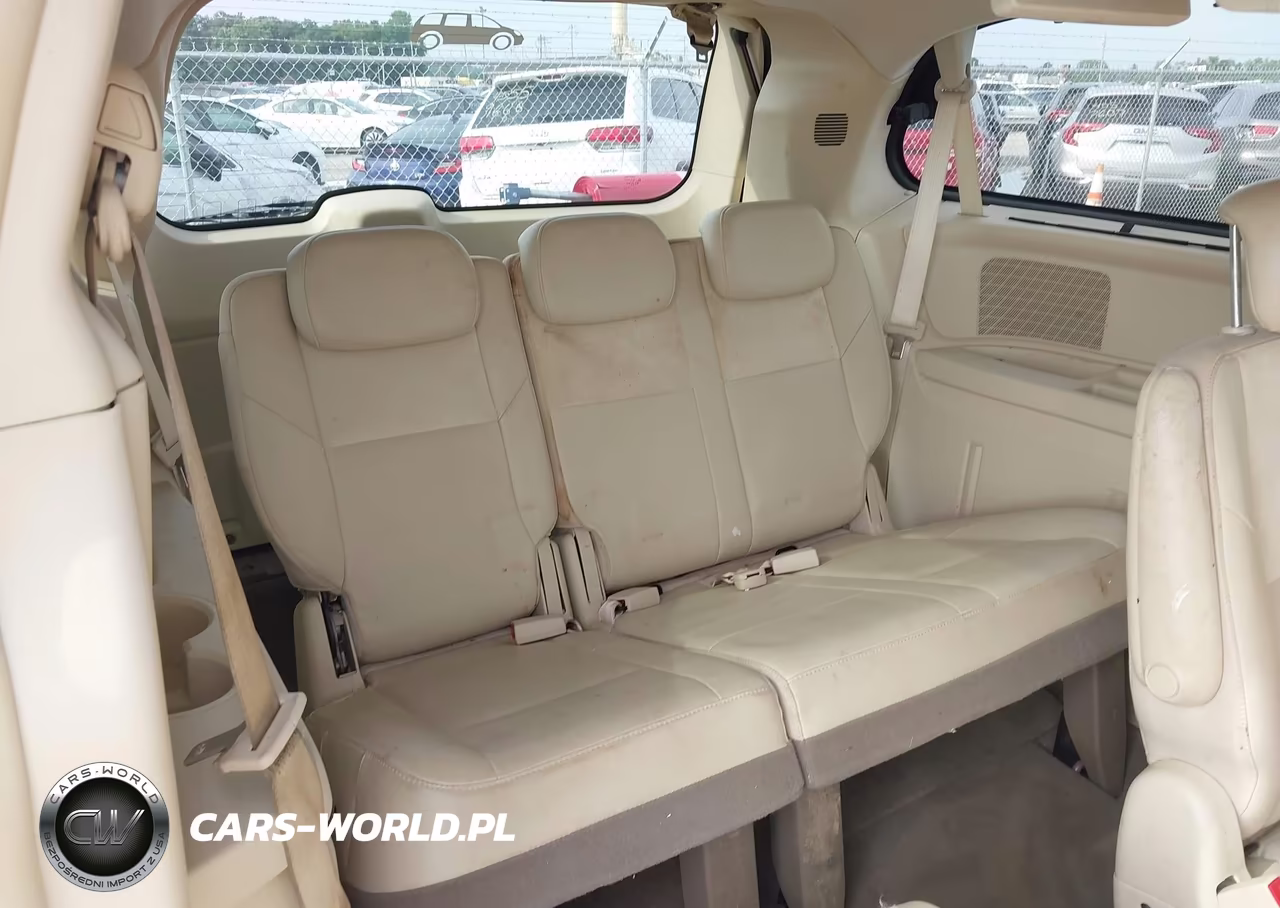 2010 Chrysler Town & Country New Limited VIN:2A4RR7DX5AR449558 - 17