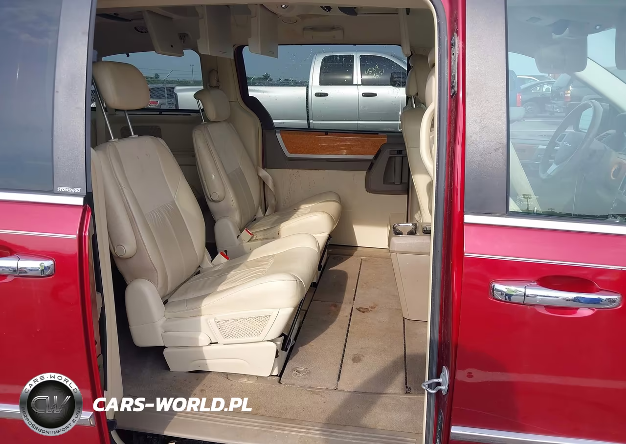 2010 Chrysler Town & Country New Limited VIN:2A4RR7DX5AR449558 - 8