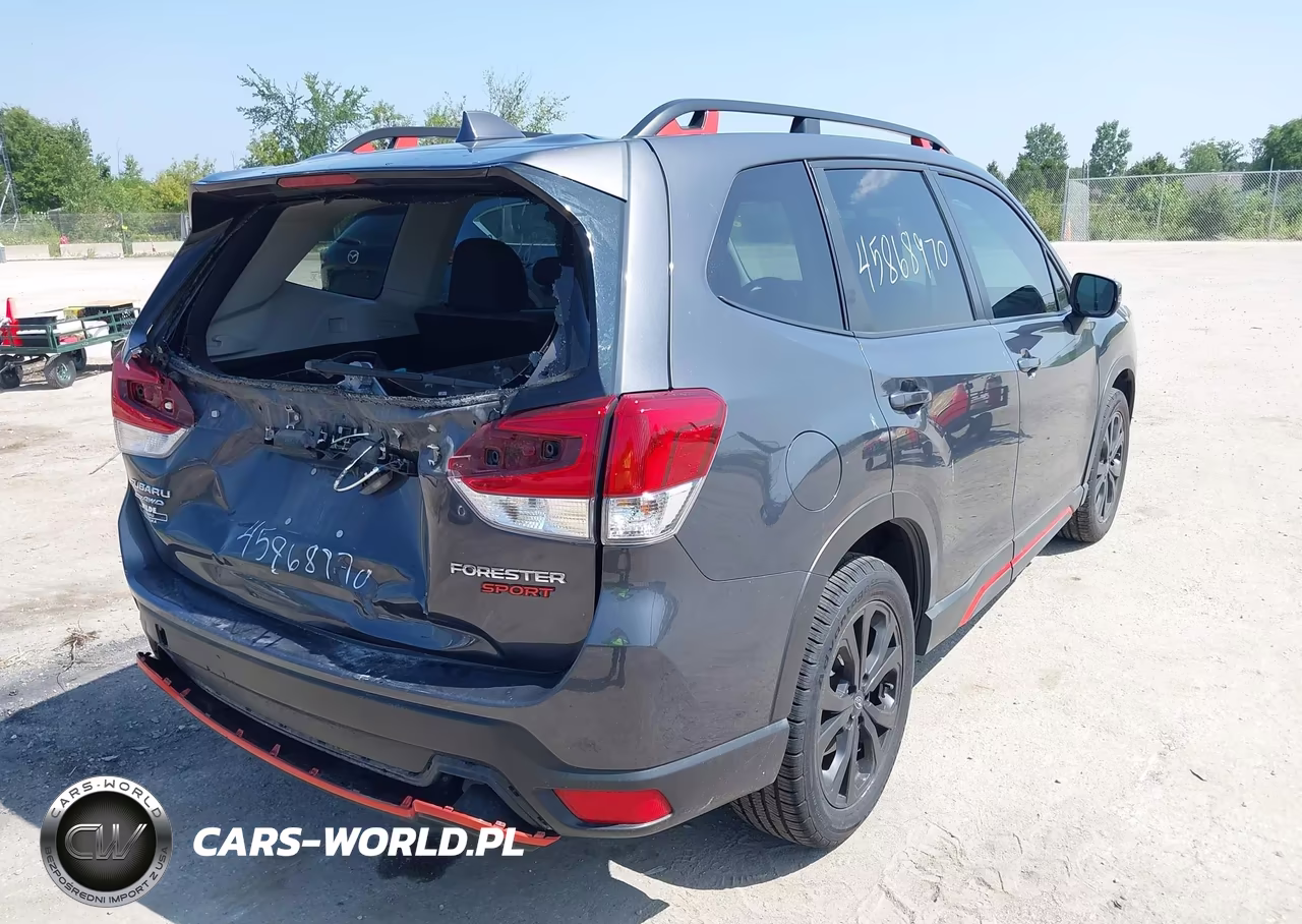 2022 Subaru Forester Sport VIN:JF2SKAGC5NH426625 - 4