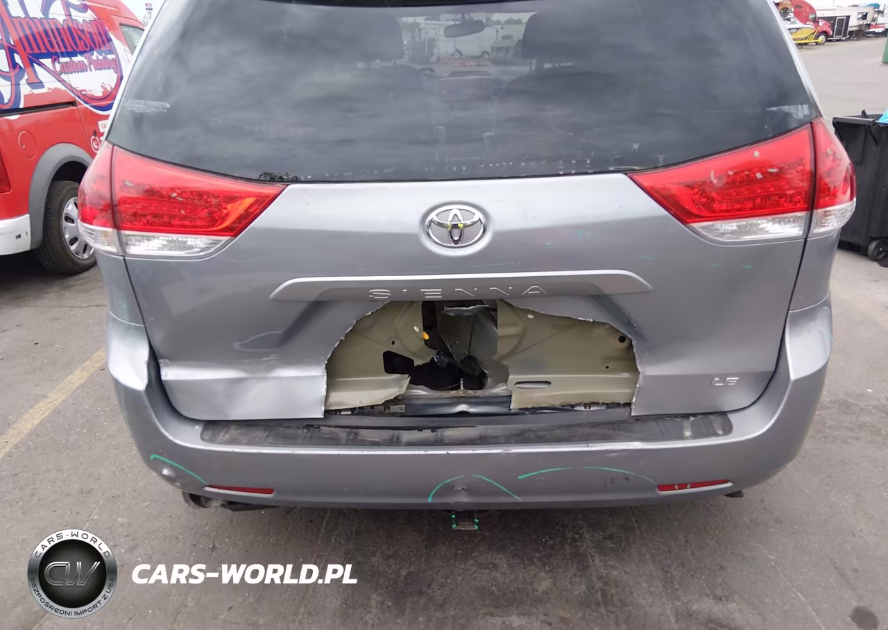 2011 Toyota Sienna Le V6 VIN:5TDKK3DC0BS099976 - 6