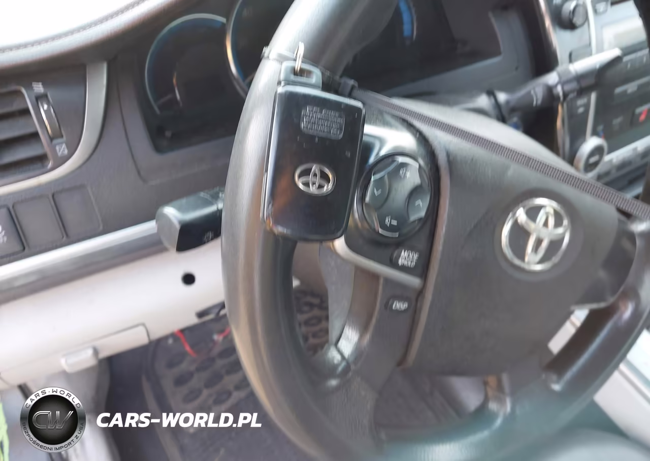2012 Toyota Camry Hybrid Le VIN:4T1BD1FK0CU042642 - 11