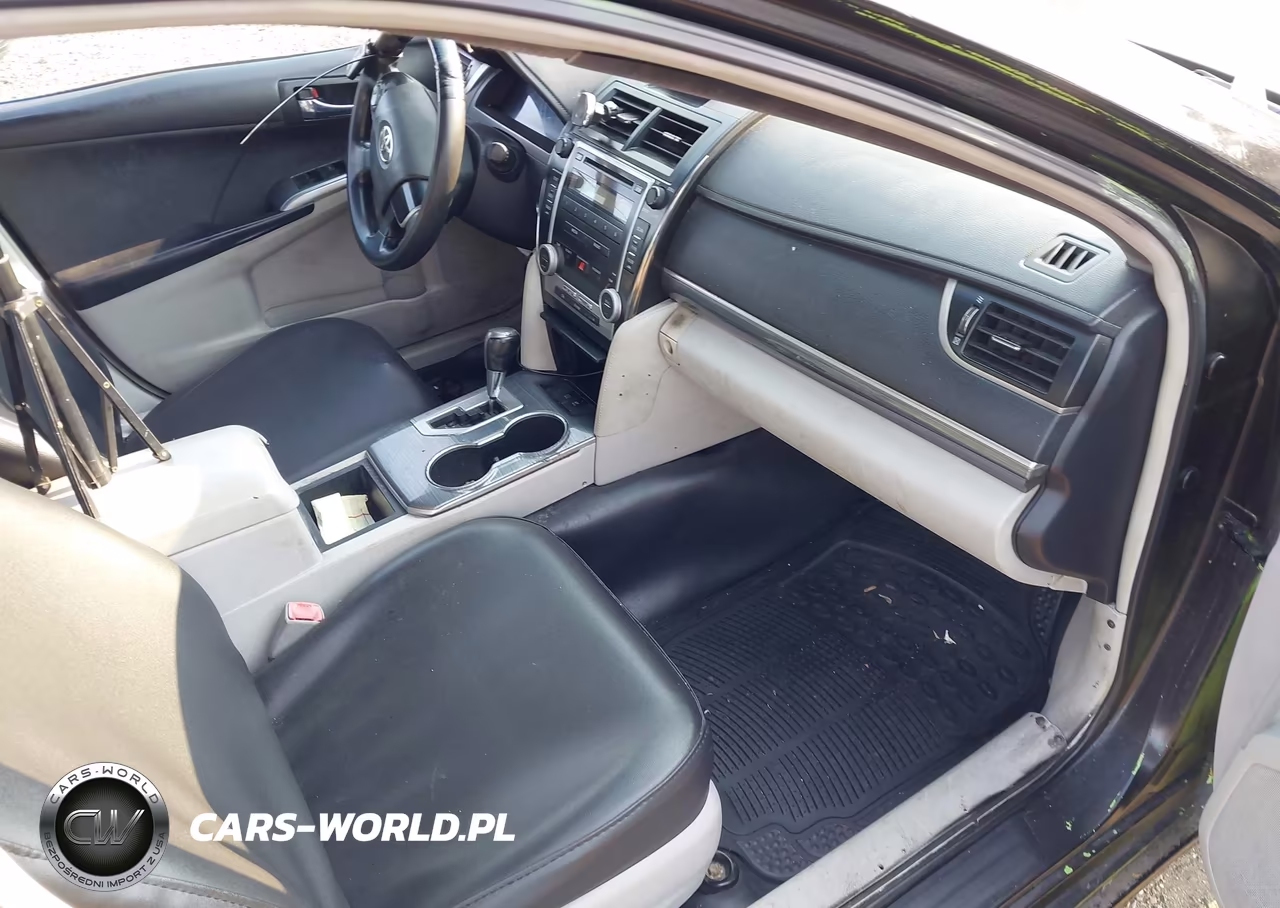 2012 Toyota Camry Hybrid Le VIN:4T1BD1FK0CU042642 - 5