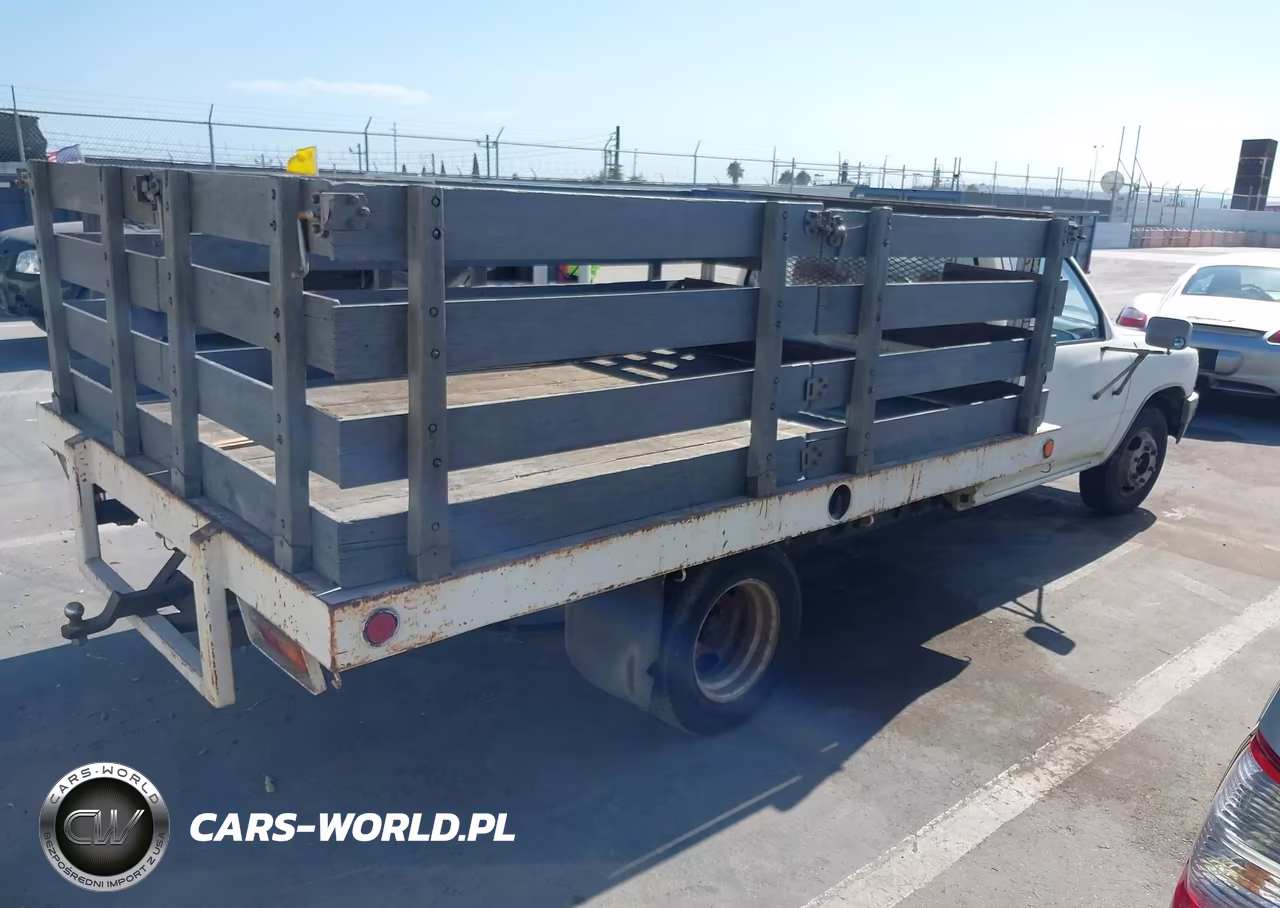 1990 Toyota Pickup Cab Chassis Super Long Wb VIN:JT5VN94T6L0017112 - 4