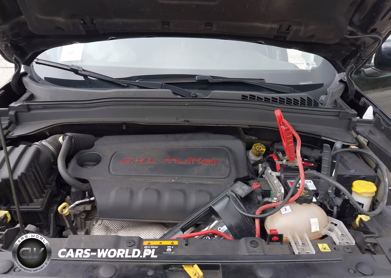 2020 Jeep Renegade Latitude 4X4 VIN:ZACNJBBBXLPL02033 - 10