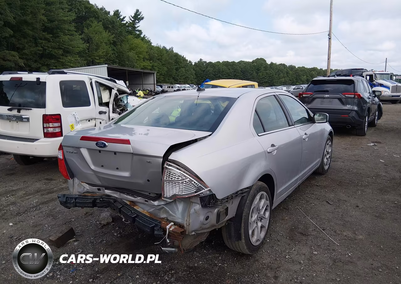 2010 Ford Fusion Se VIN:3FAHP0HA5AR378480 - 4