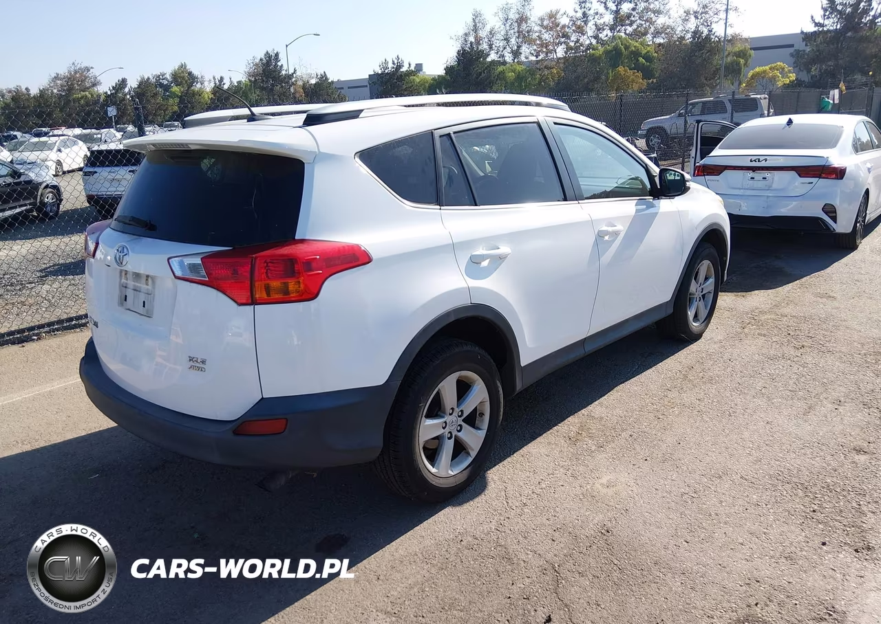 2014 Toyota Rav4 Xle VIN:2T3RFREV3EW203319 - 4
