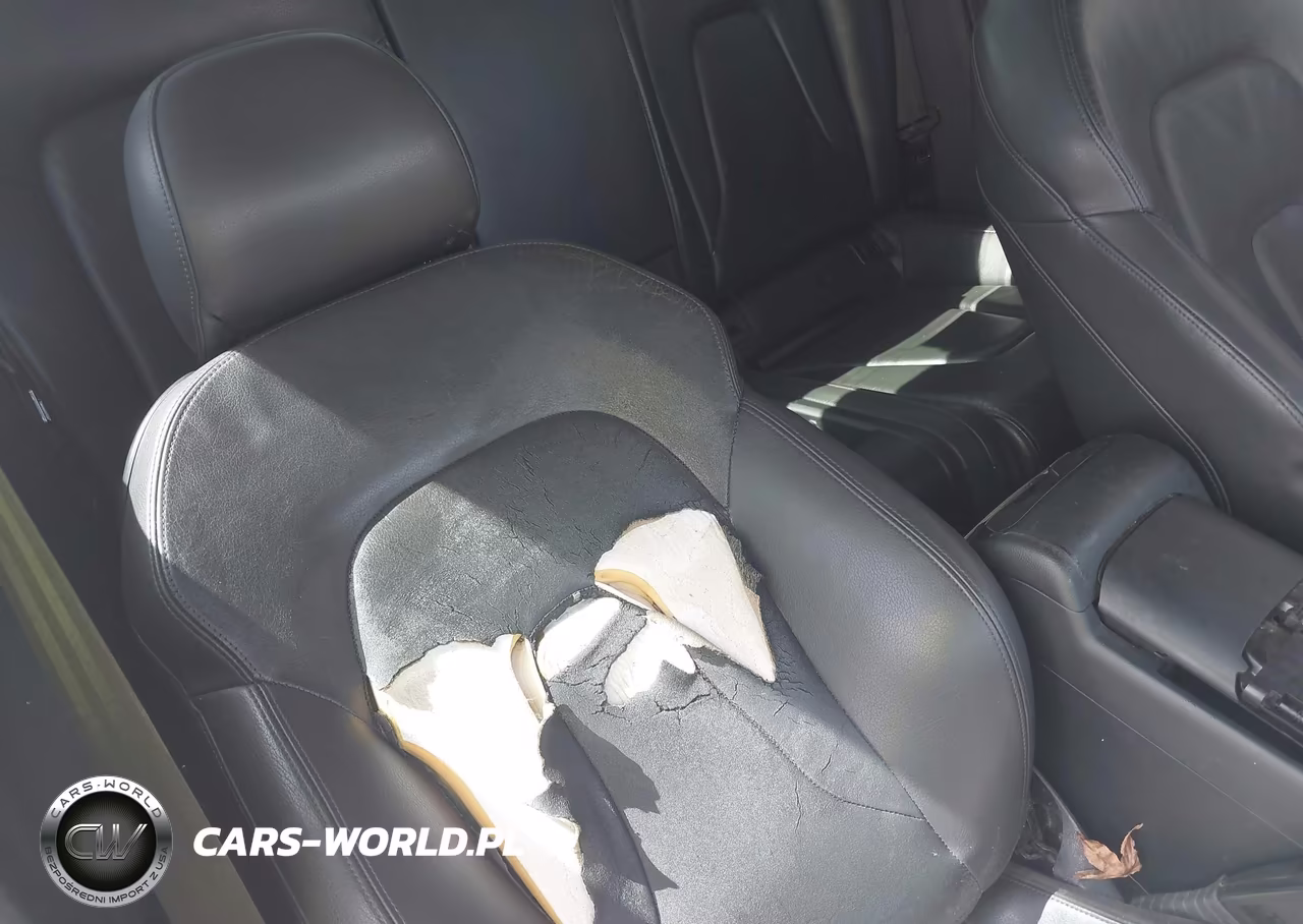 2011 Audi A5 2.0T Premium VIN:WAULFAFR2BA005590 - 8