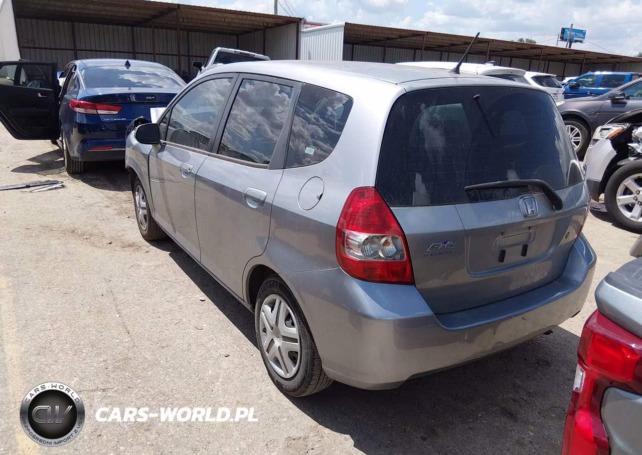2008 Honda Fit VIN:JHMGD38458S018293 - 3