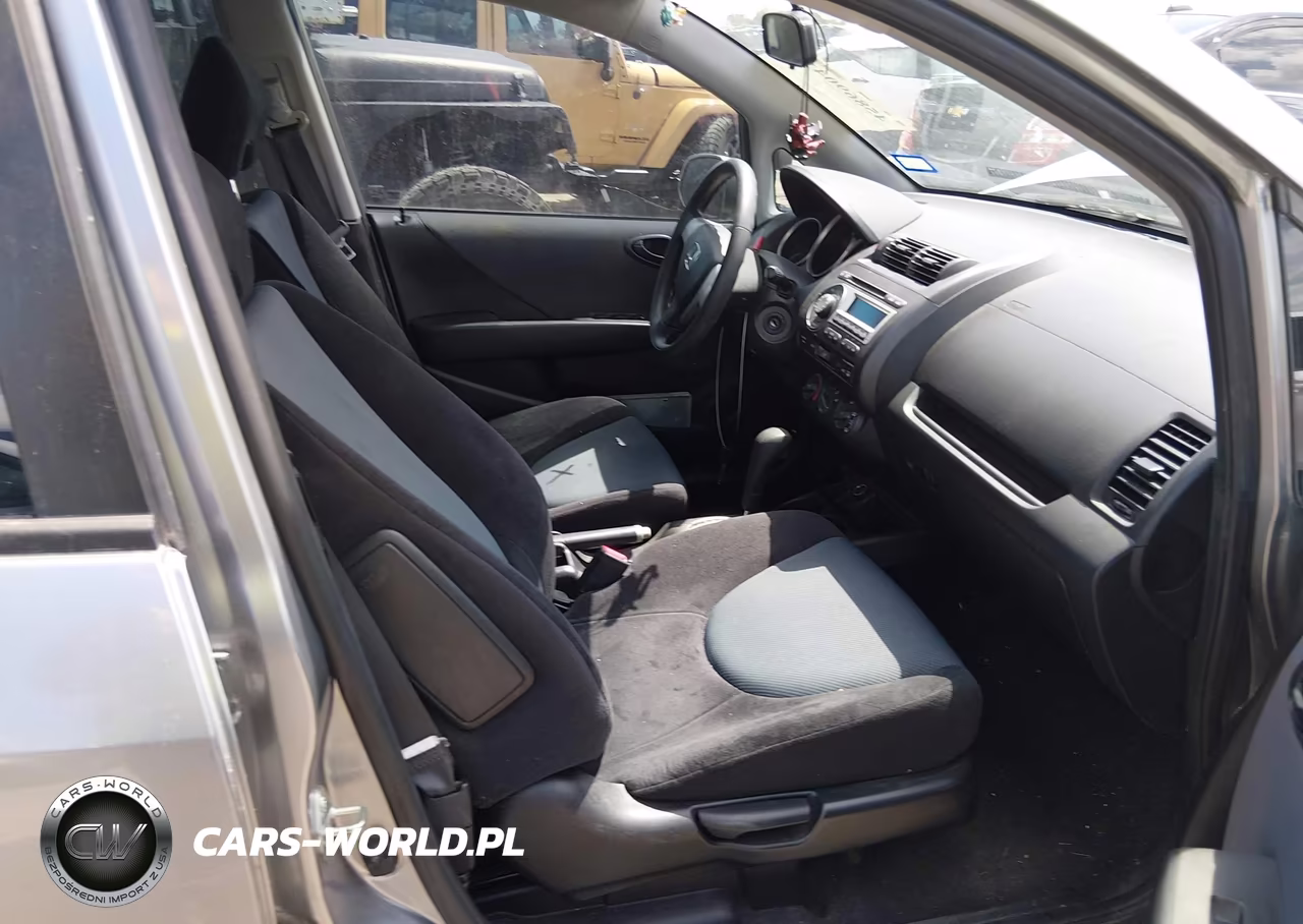 2008 Honda Fit VIN:JHMGD38458S018293 - 5