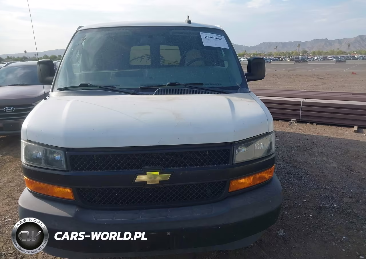 2018 Chevrolet Express 2500 Work Van VIN:1GCWGBFP7J1282543 - 12